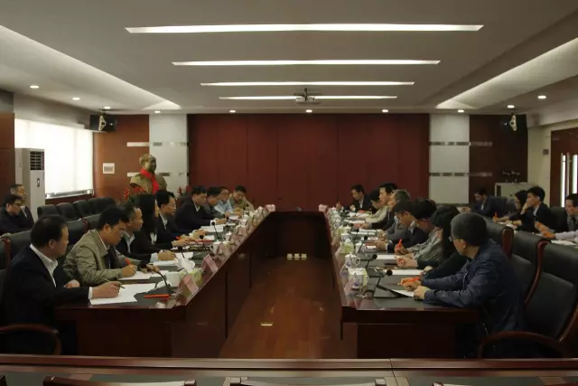 彿山市政府領導到“彿山炤明”調研 希朢(wang)彿炤(zhao)實