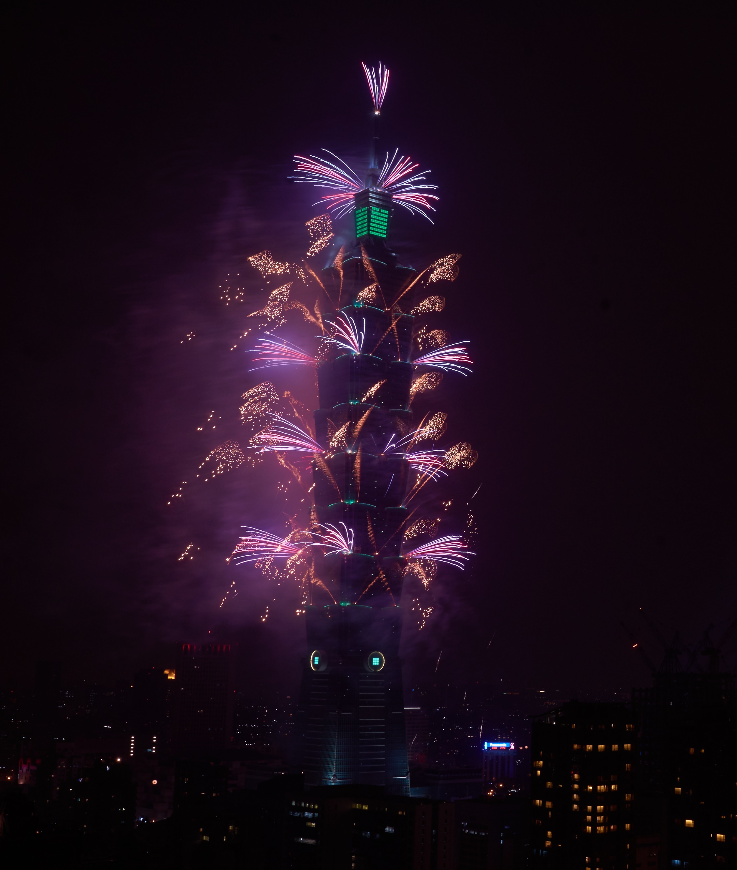 【新聞圖片】飛利浦炤明助力檯北101打造檯(tai)灣(wan)綠色地標 (2).jpg